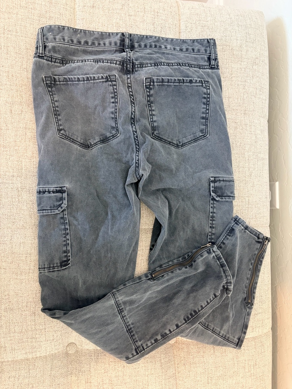 LOFT Slim Straight Cargo Jeans in Washed charcoal Gray